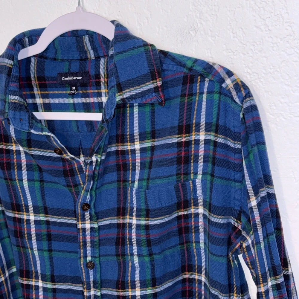 Croft & Barrow Blue Plaid Button Down Shirt Long Sleeve Size Medium Like New